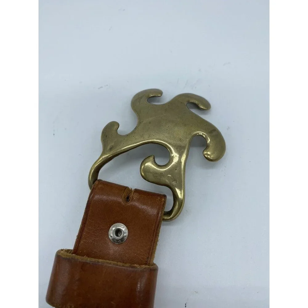Brown Women's Embossed Belt Genuine Leather Size 26 Brass Buckle - Picture 2 of 16